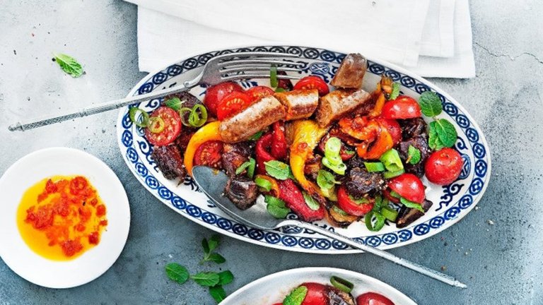 salade met paprika en dadels